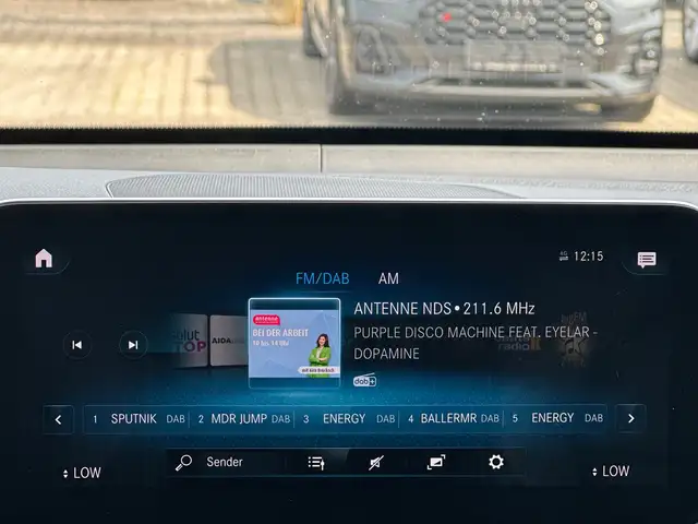 Mercedes-Benz GLC view 18