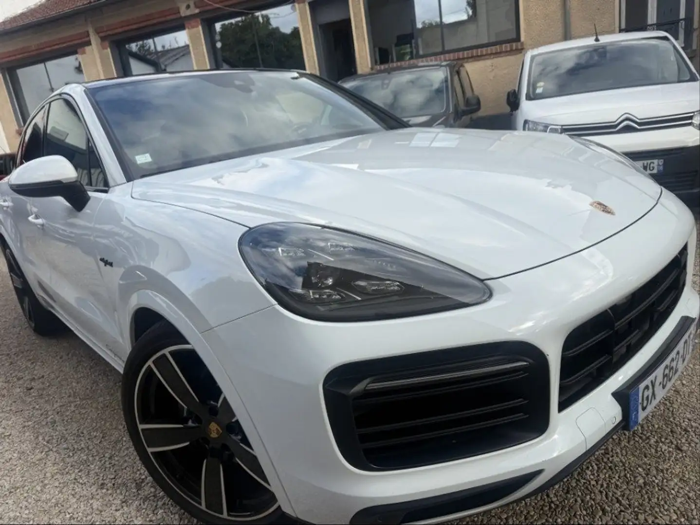 Porsche Cayenne Coupé 3.0i Platinum Blanco - 2