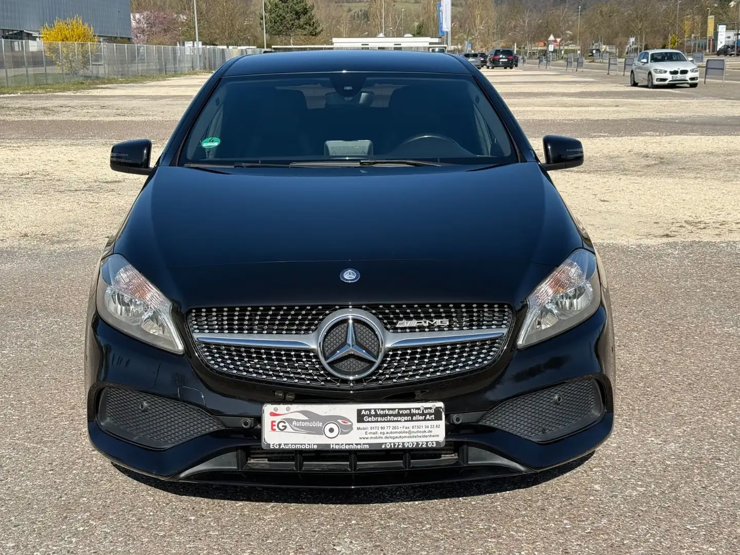 Mercedes-Benz A 220 4Matic AMG Line-Sport 7G-Aut.*DCT*NAVI*ALU Schwarz - 2