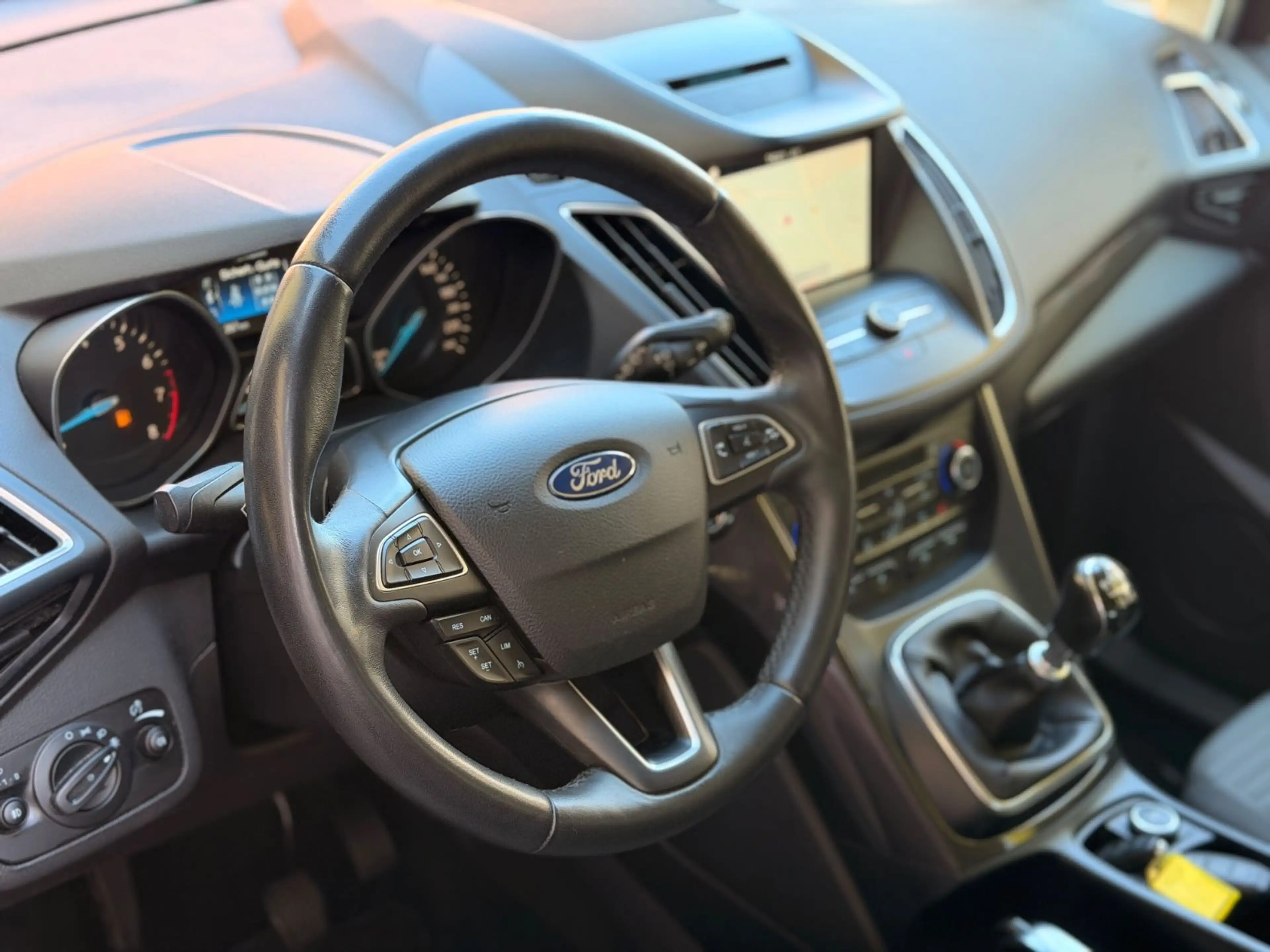Ford Grand C-Max Titanium Navi SHZ 7-Sitzer — photo 9