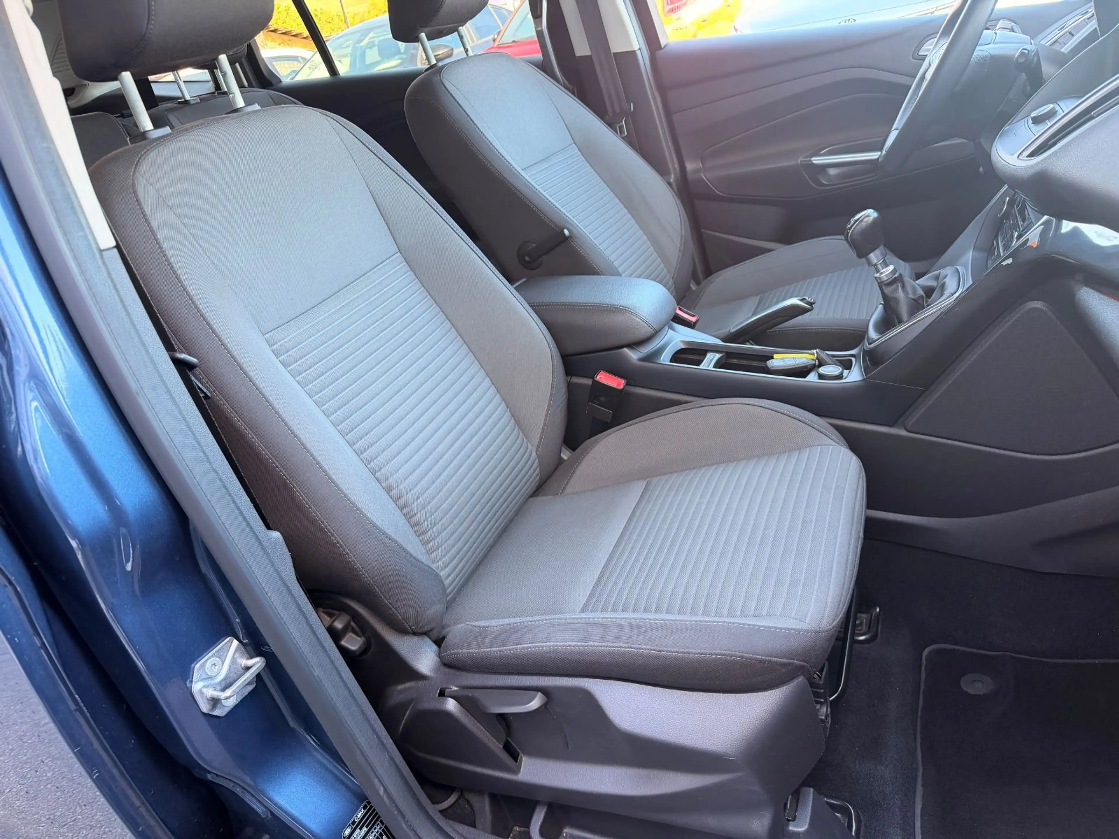 Ford Grand C-Max Titanium Navi SHZ 7-Sitzer — photo 13