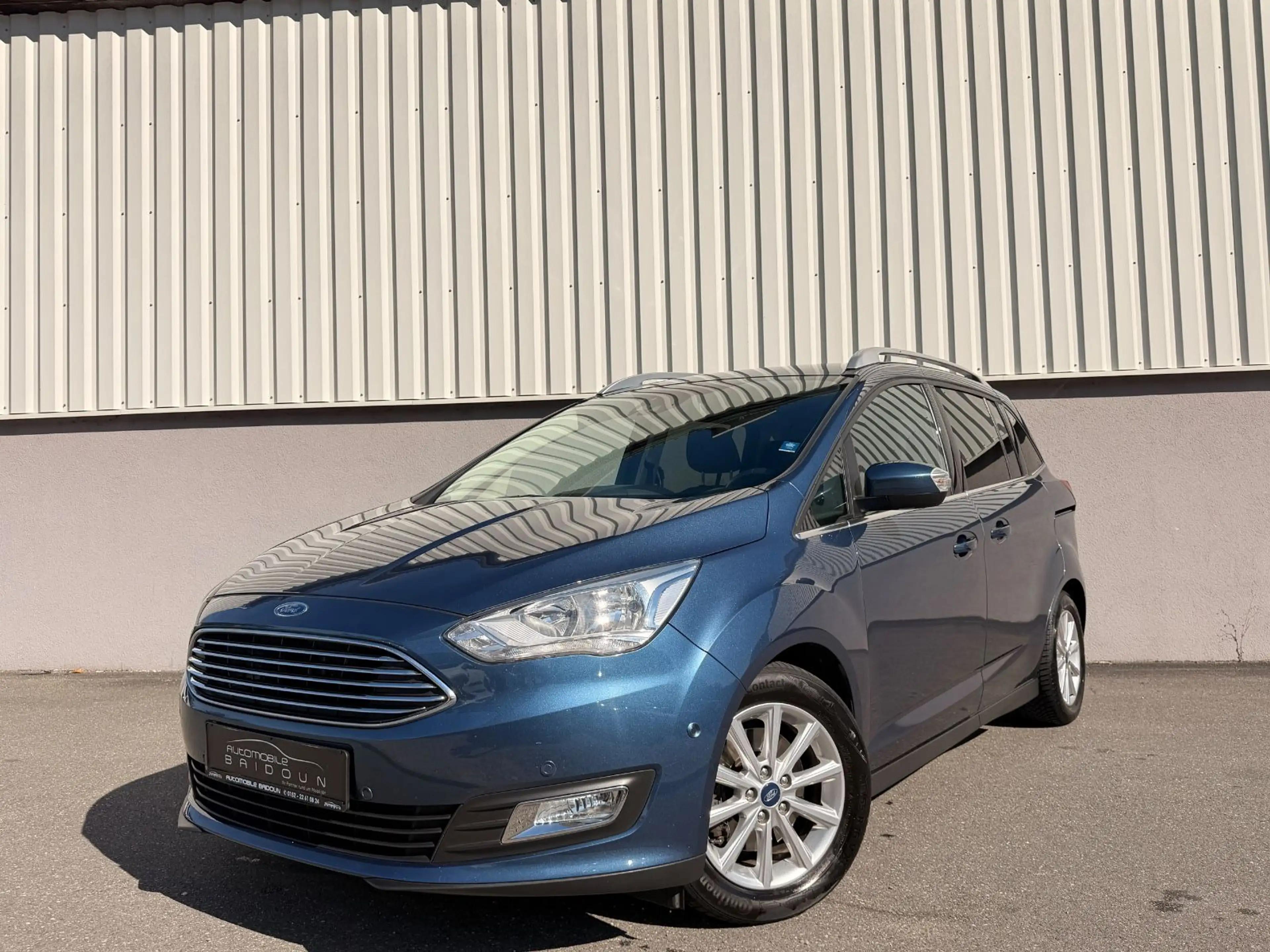 Ford Grand C-Max Titanium Navi SHZ 7-Sitzer
