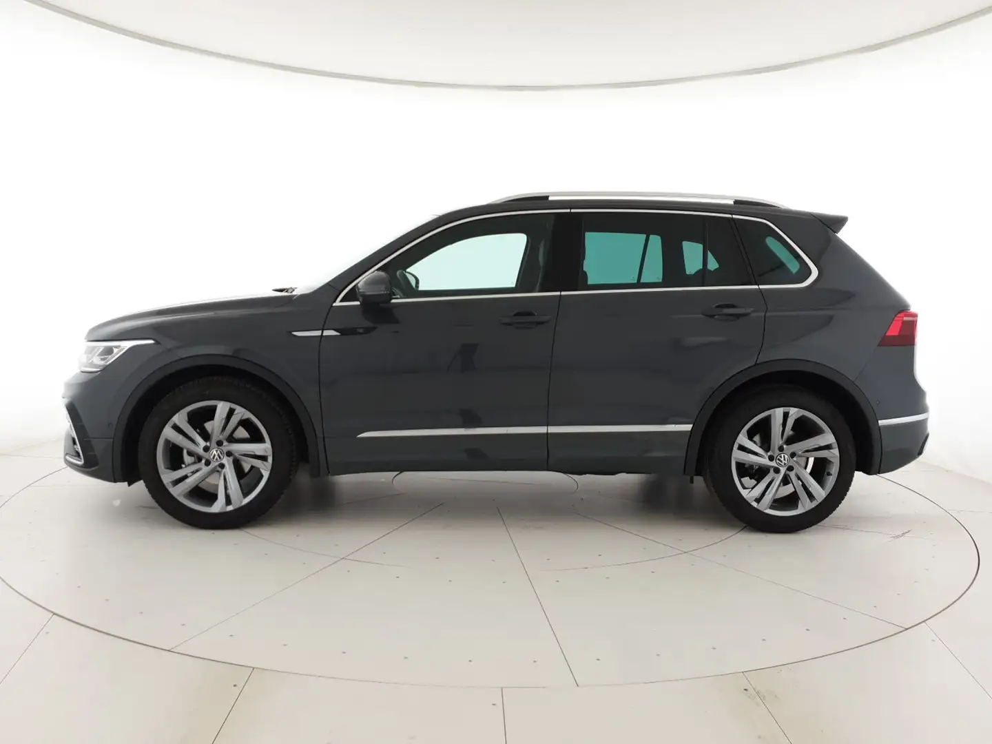 Volkswagen Tiguan 1.5 tsi r-line 150cv dsg Grigio - 2