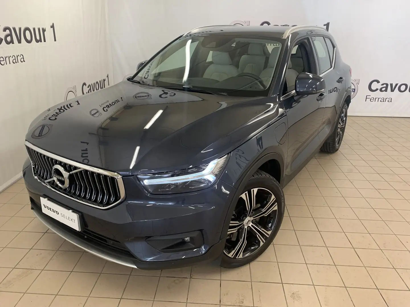 Volvo XC40 T5 Recharge Plug-in Hybrid Inscription Blu/Azzurro - 1