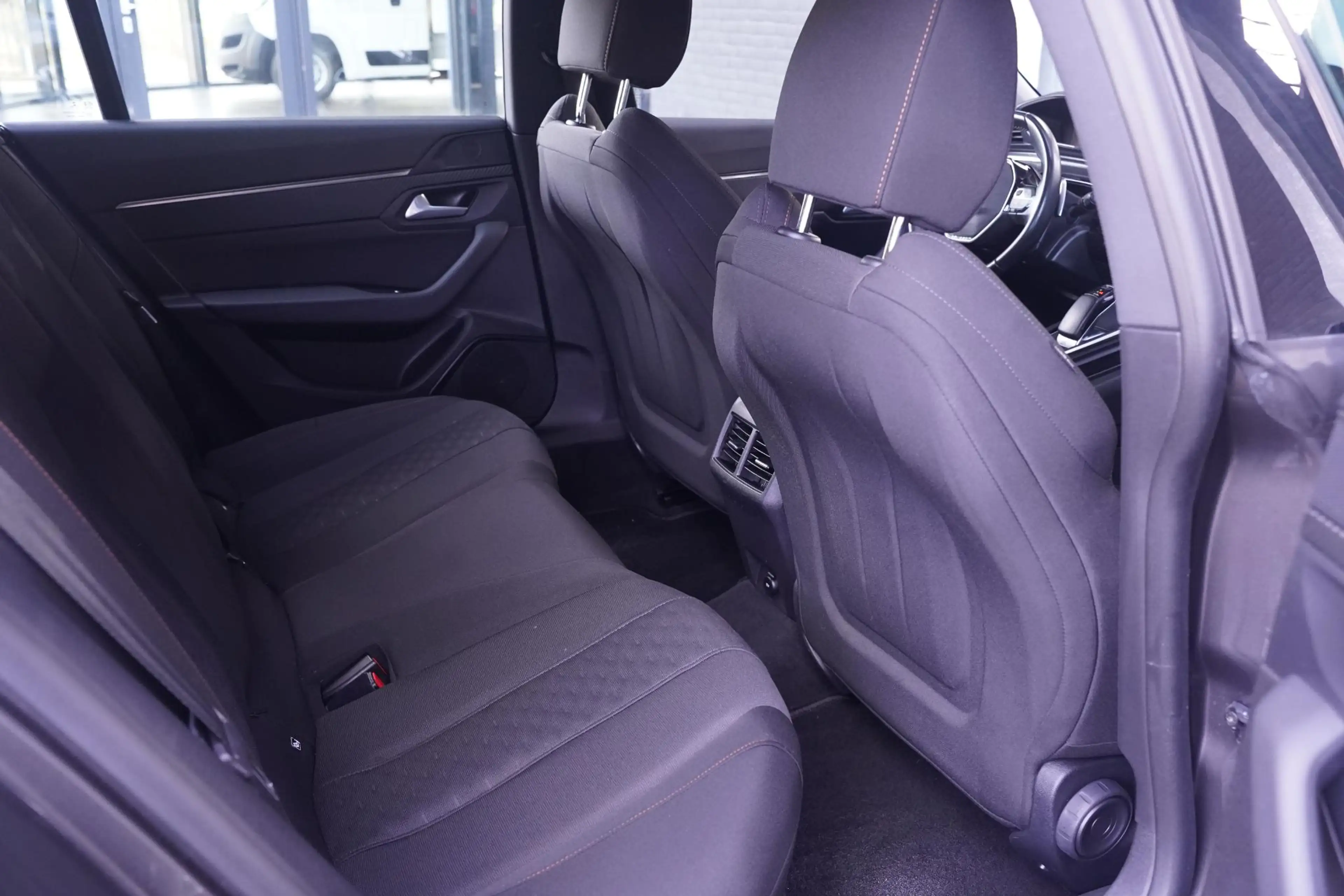 Peugeot 508 SW 1.6 HYbrid Active Pack Business SOH 96% automaa — photo 43