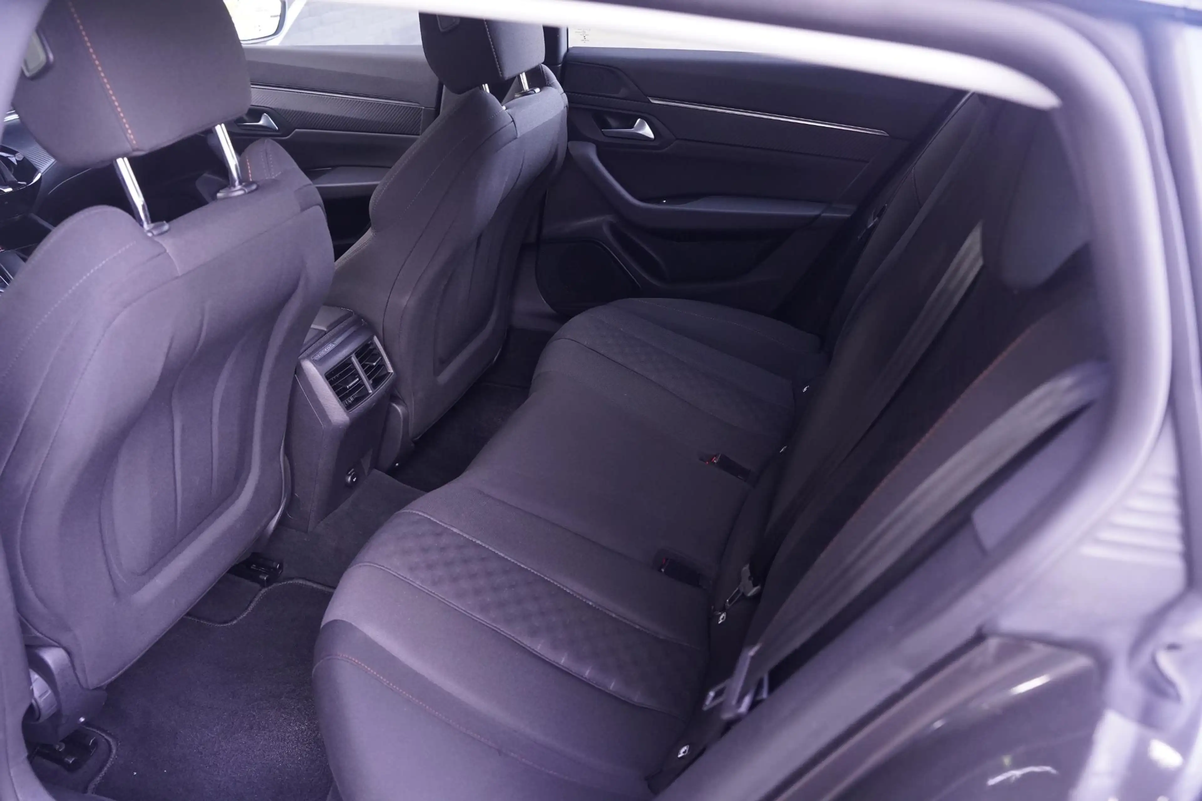 Peugeot 508 SW 1.6 HYbrid Active Pack Business SOH 96% automaa — photo 41