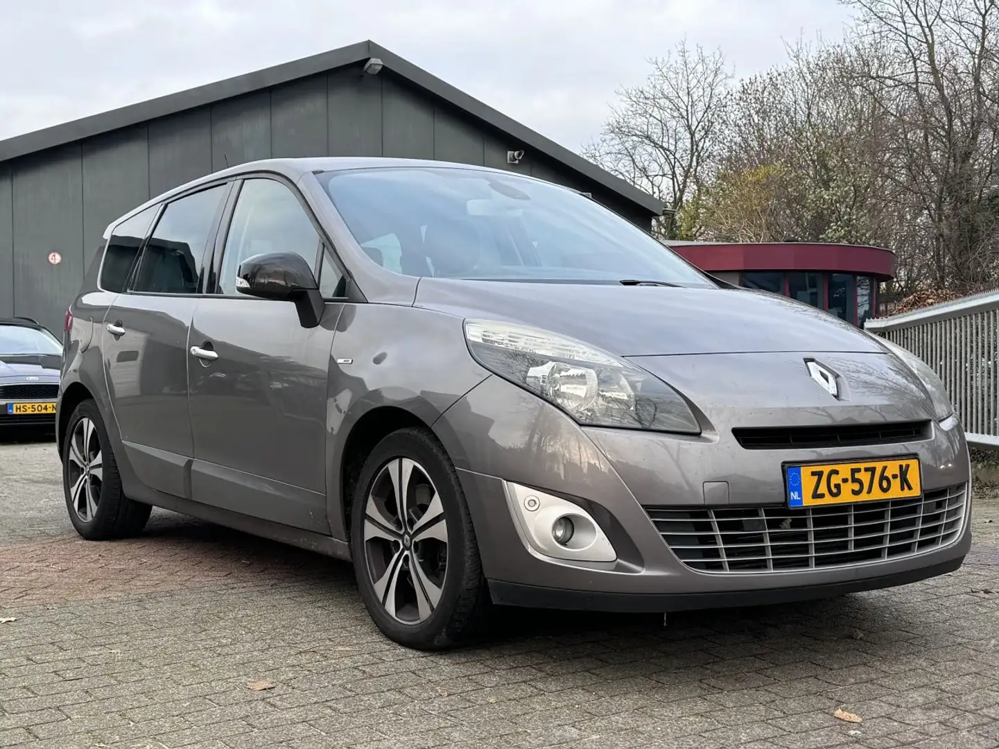 Renault Grand Scenic 2.0 DCI Bose Automaat Gris - 2