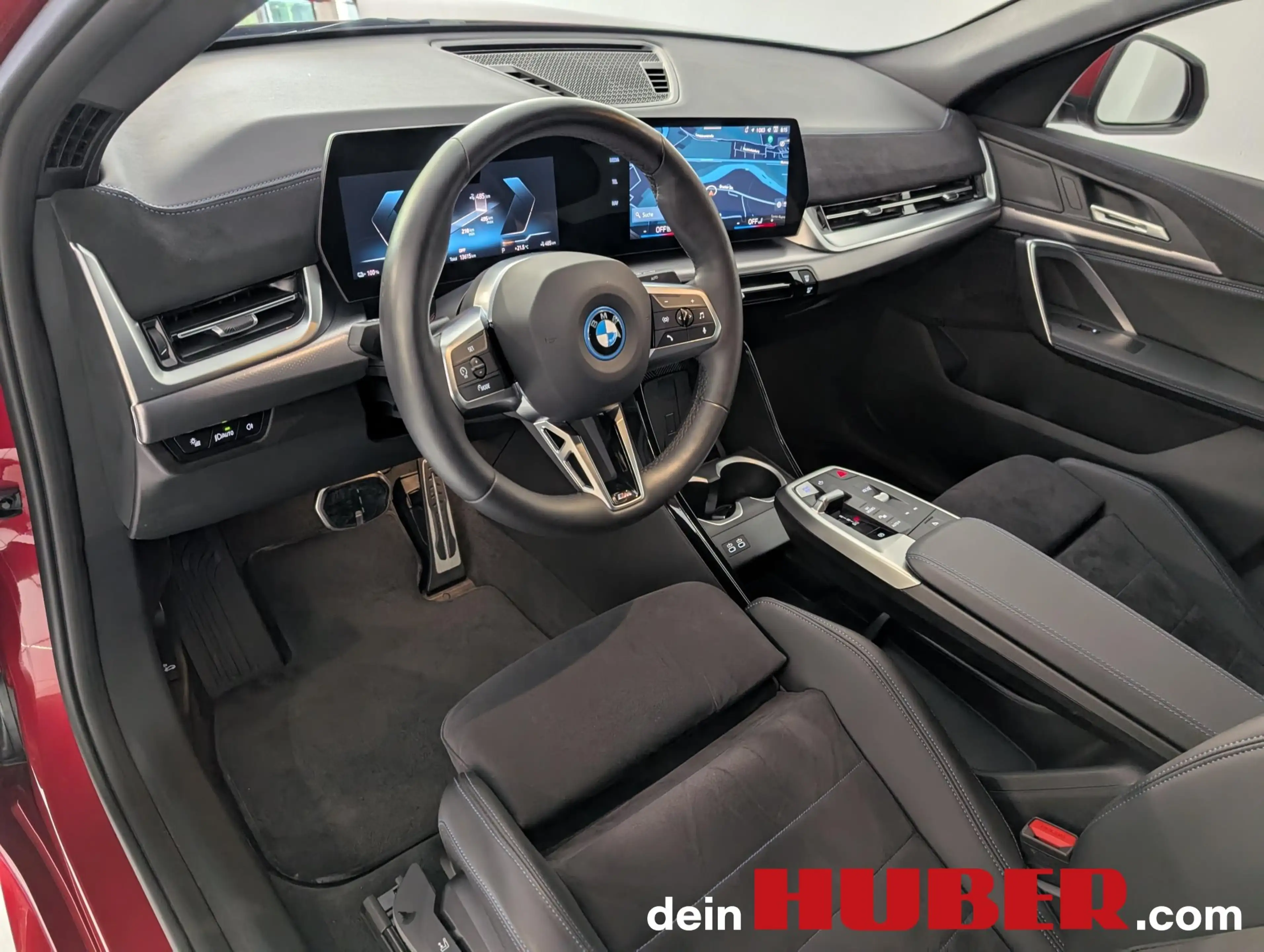 BMW iX2 eDrive20 — photo 11