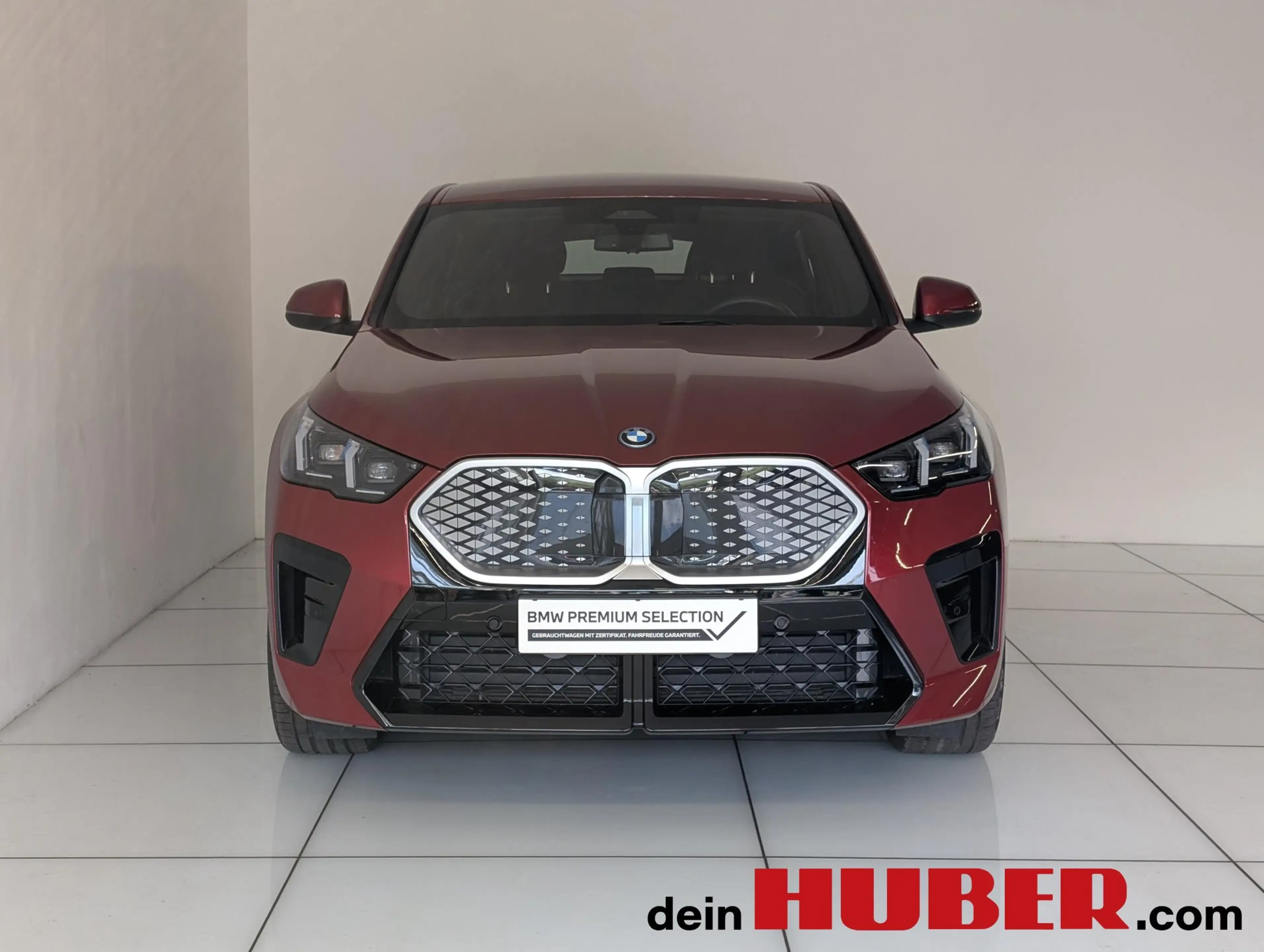 BMW iX2 eDrive20 — photo 3