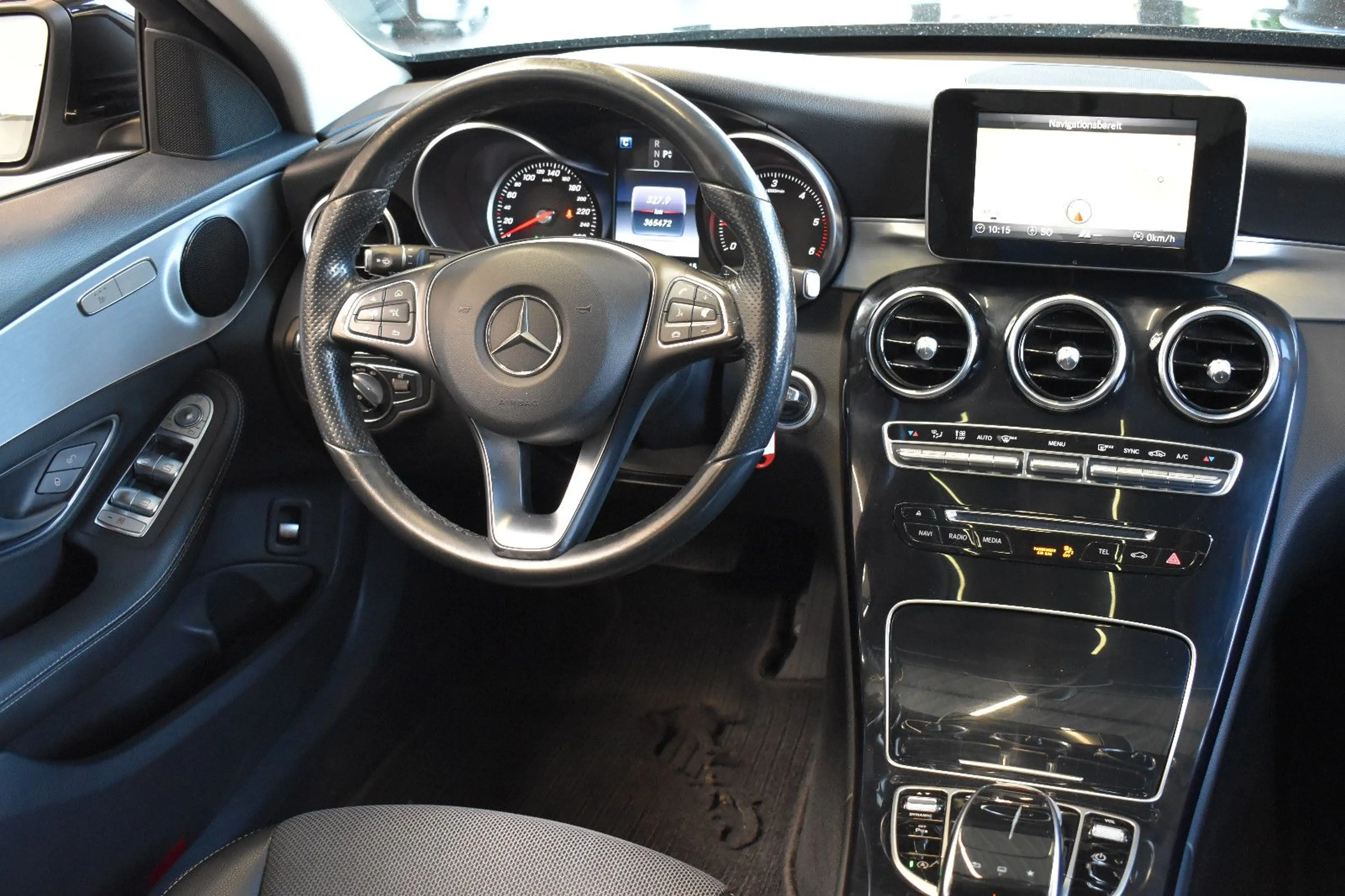 Mercedes-Benz C 220 C220d T Aut. 4Matic Avantgarde LED~AHK~Pano~Navi — photo 10