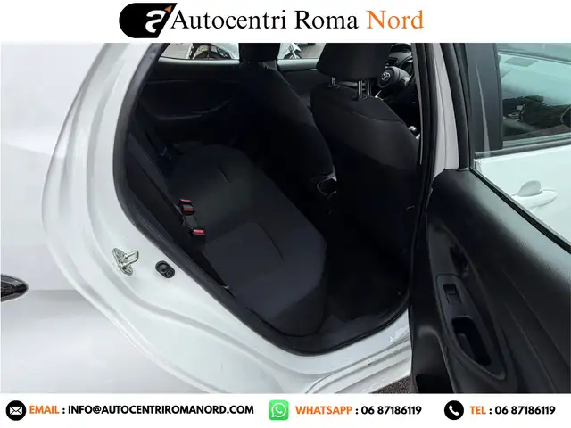 Toyota Yaris view 15