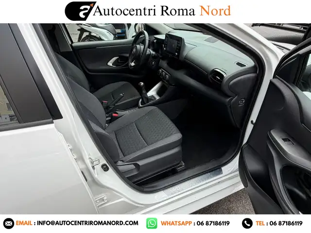 Toyota Yaris view 8