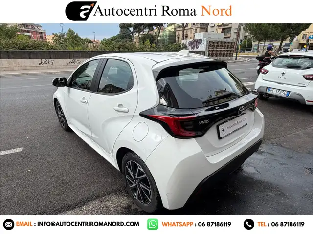 Toyota Yaris view 10