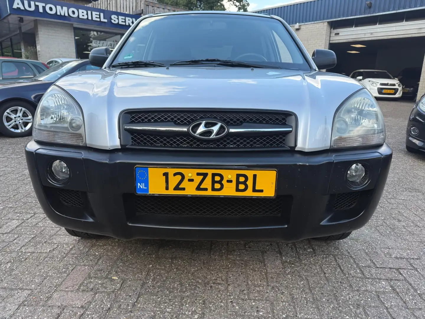 Hyundai TUCSON 2.0i Dynamic Cross *APK*CRUISE*AIRCO*TREKHAAK*LM. Grijs - 2