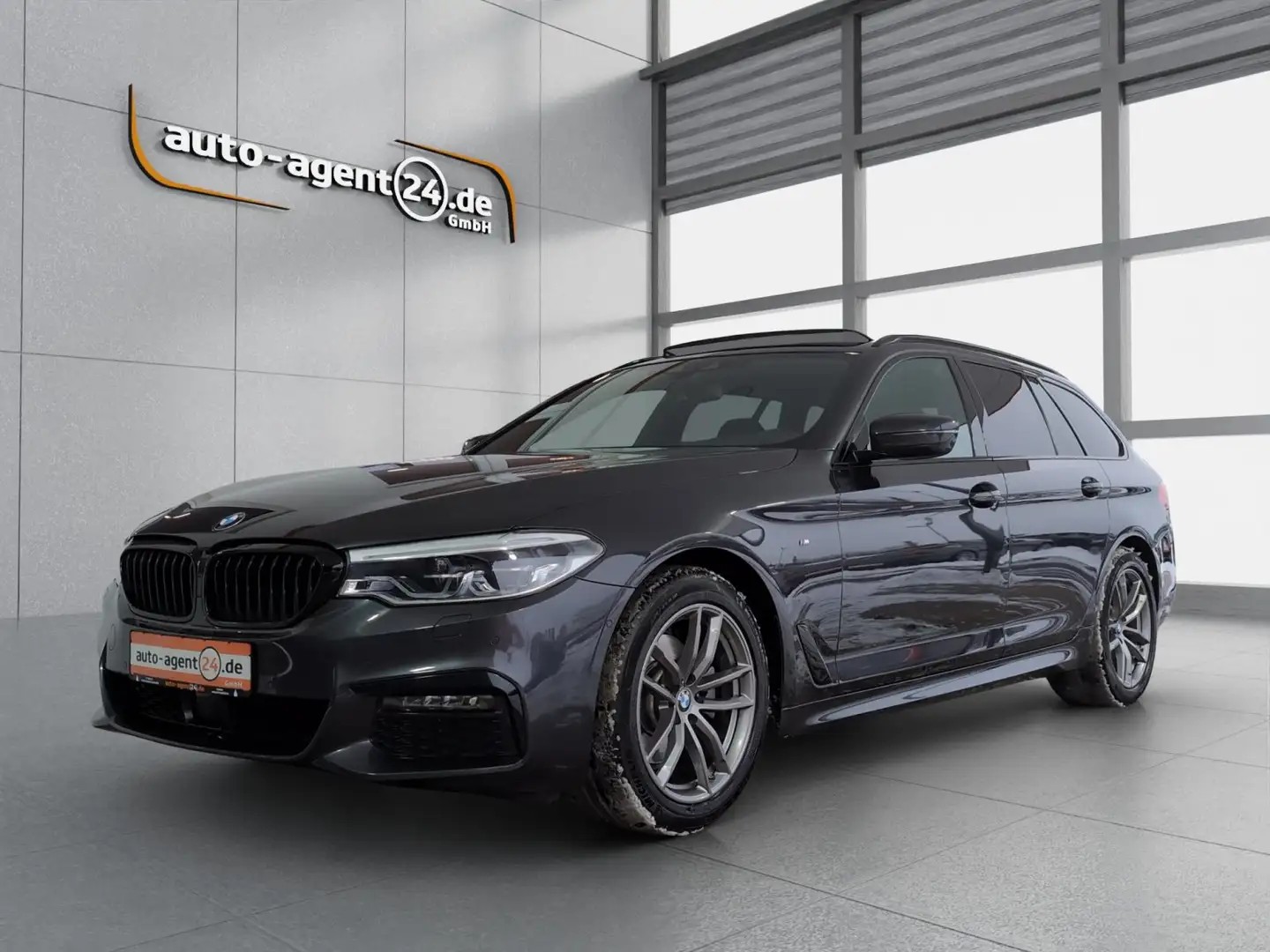 BMW 520 d xD M-Sport/2.Hd/ACC/Pano/Kamera/Sportsitze Grau - 2