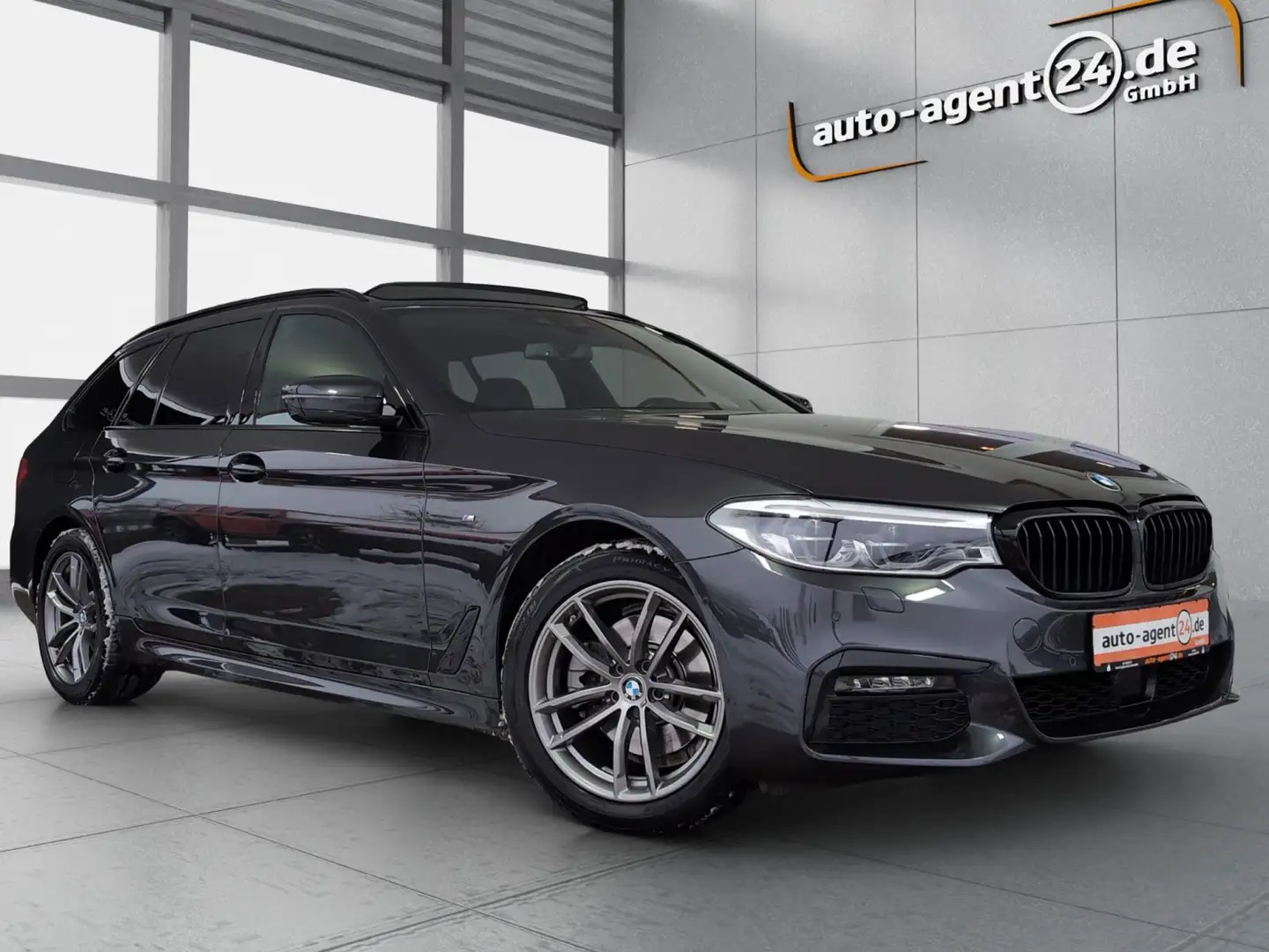 BMW 520 d xD M-Sport/2.Hd/ACC/Pano/Kamera/Sportsitze Grau - 1