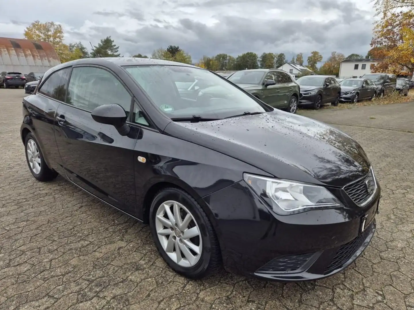 SEAT Ibiza 1.2 TSI SC Style Viva Schwarz - 1