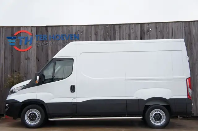 Iveco Daily 35S12 2.3 HPi Hi-Matic L2H2 AHK 85KW Euro6