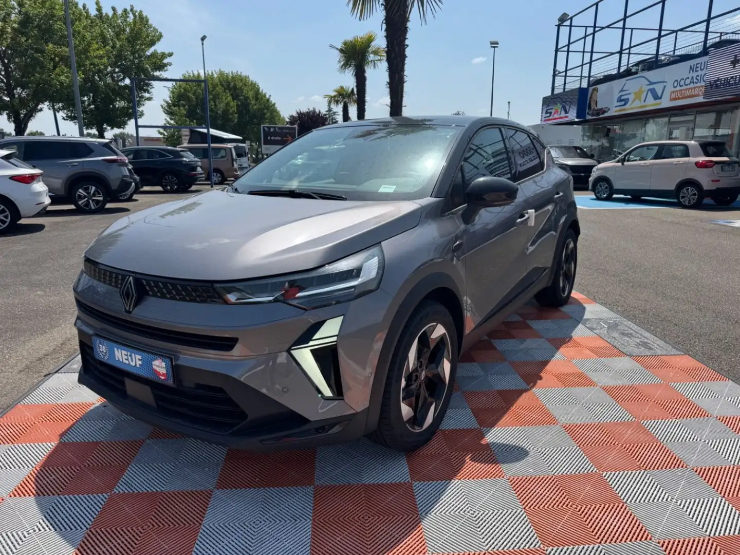Renault Captur ECO-G 100 BV6 TECHNO GPS Caméra JA 18\u0026amp;quo Gris - 2