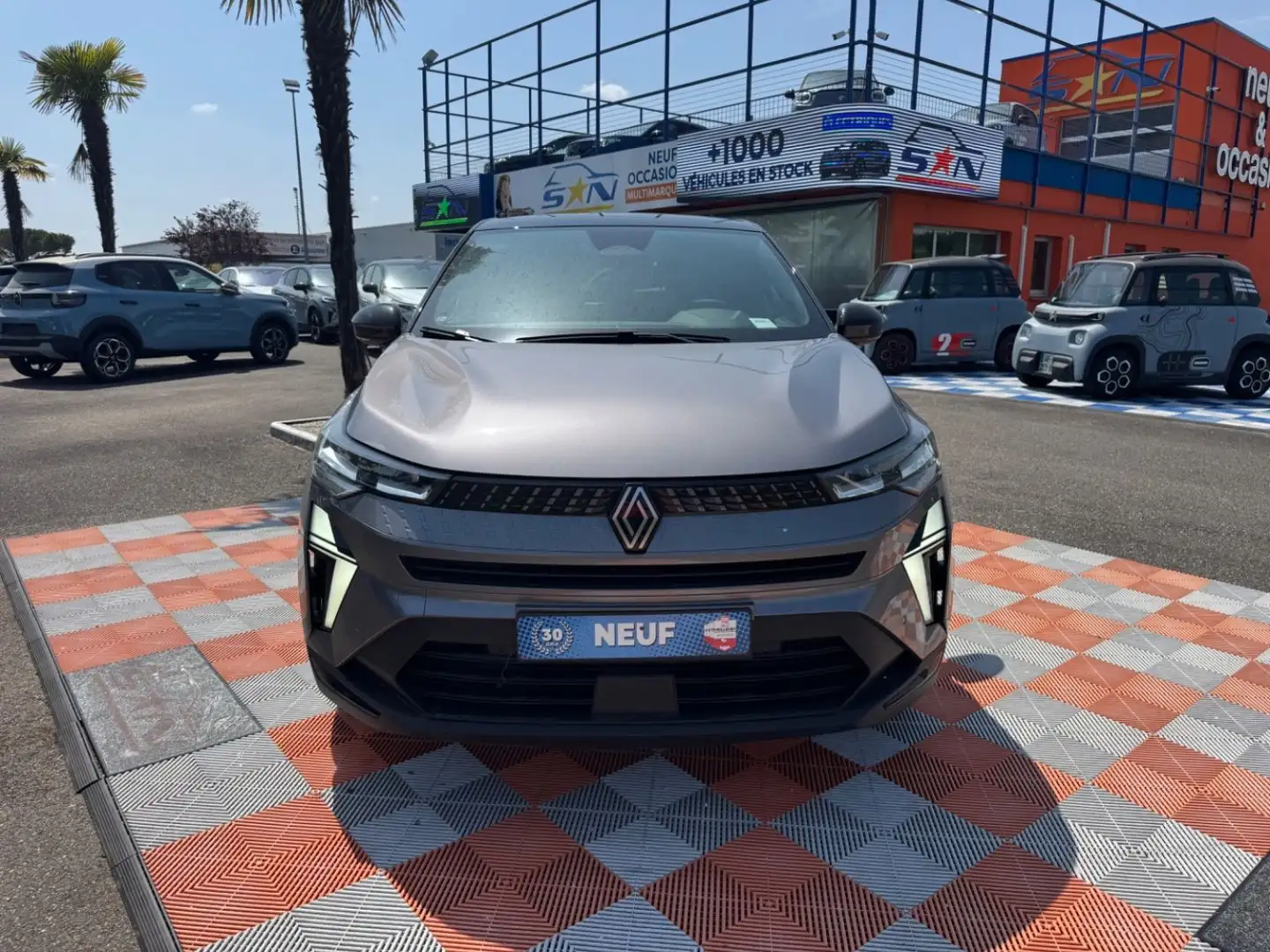 Renault Captur ECO-G 100 BV6 TECHNO GPS Caméra JA 18\u0026amp;quo Gris - 1