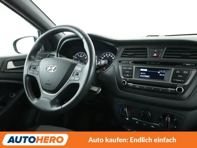Hyundai i20 view 12