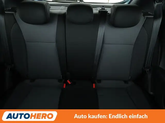 Hyundai i20 view 15