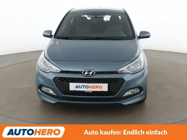Hyundai i20 view 9