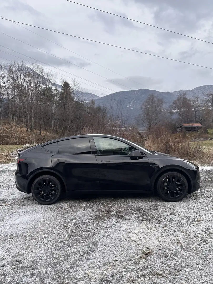 Tesla Model Y Long Range AWD 75kWh - 2