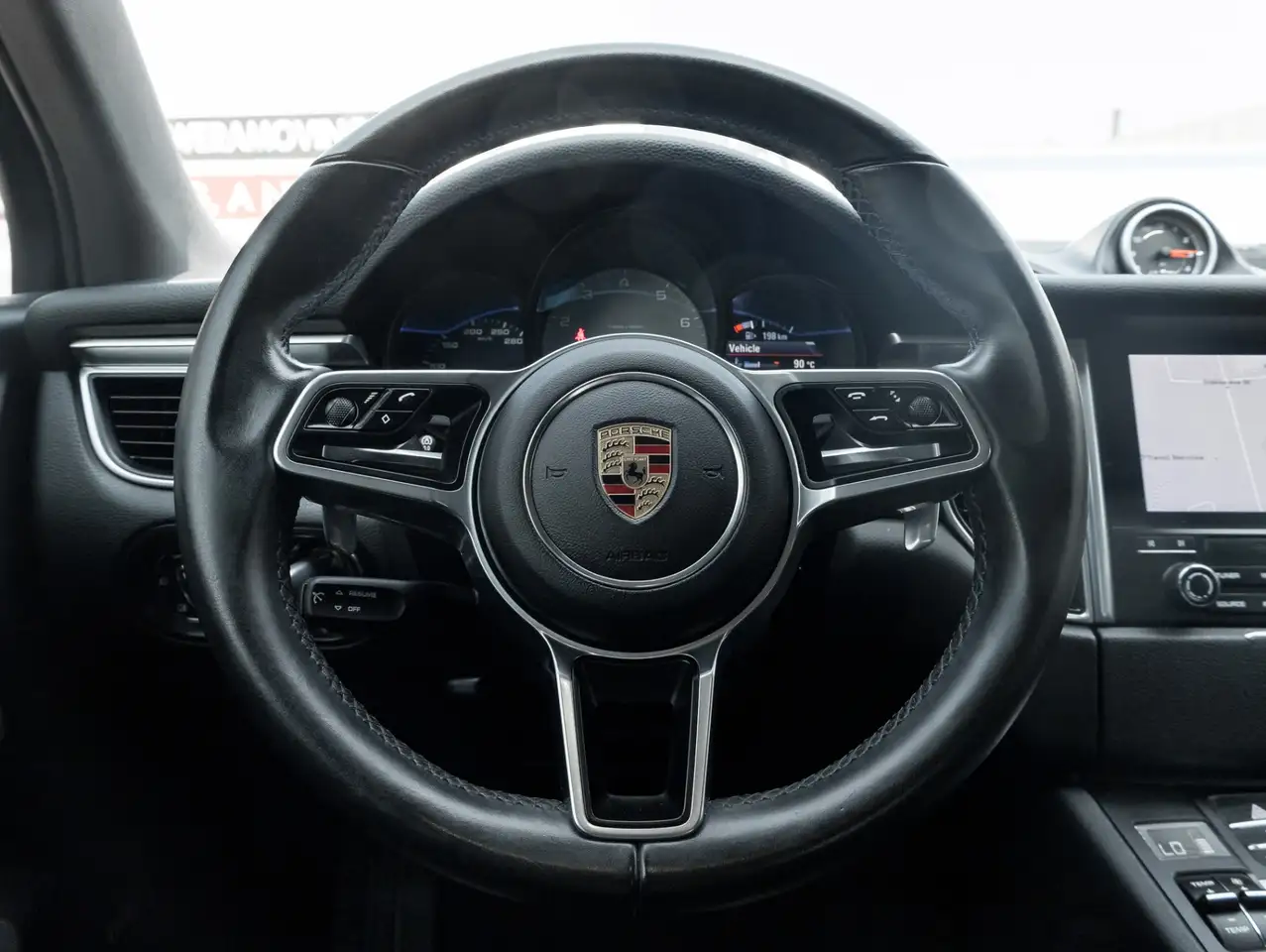 Porsche Macan снимка Porsche Macan