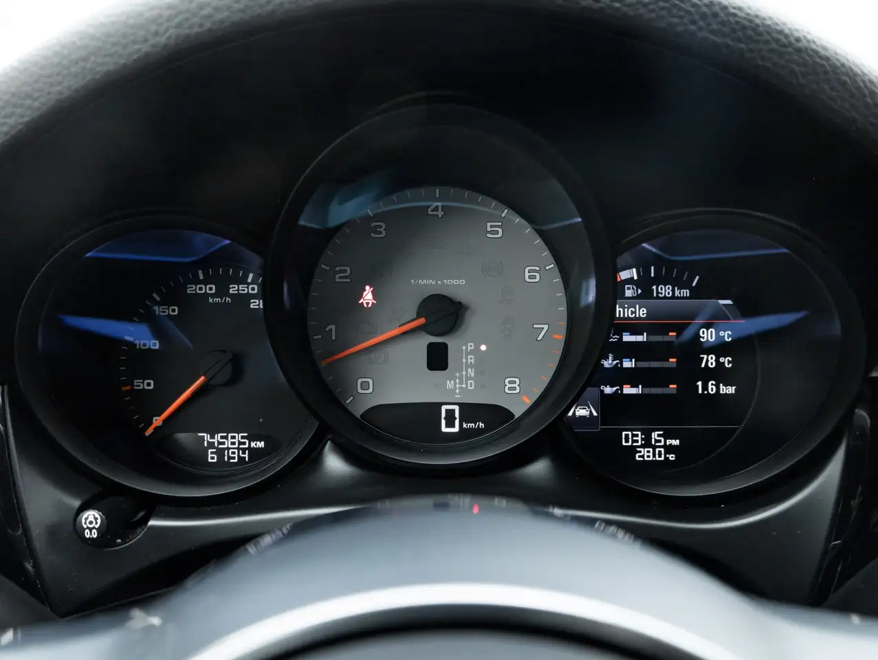 Porsche Macan снимка Porsche Macan