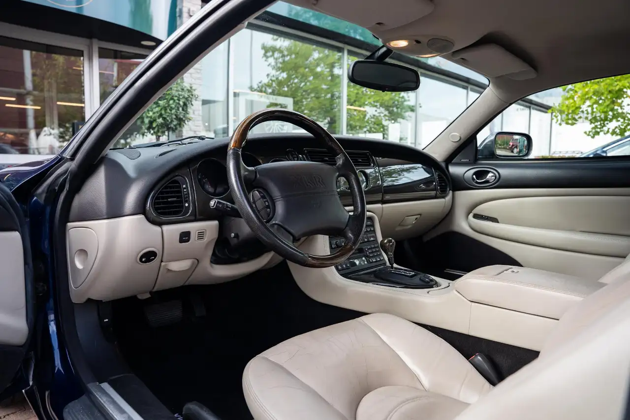 Jaguar XKR 4.0 V8 Coupé, foto 4