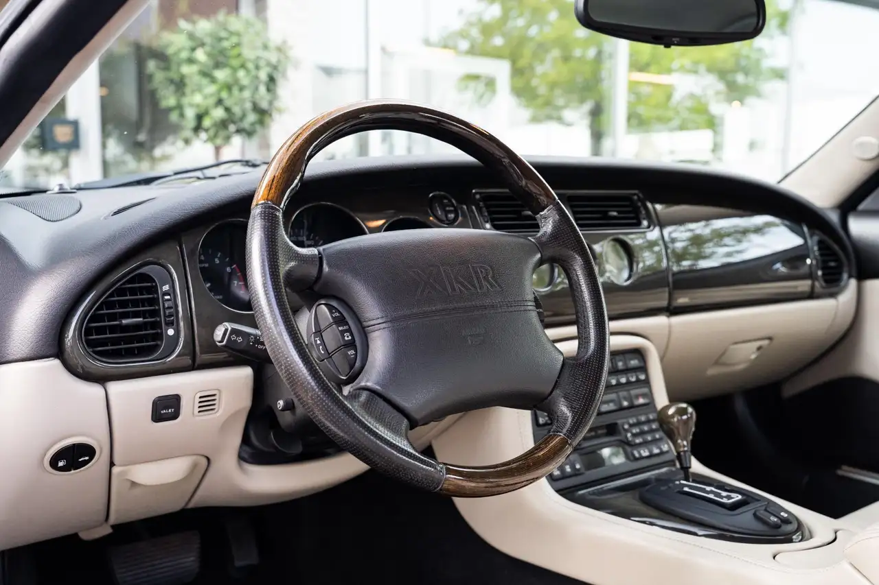 Jaguar XKR 4.0 V8 Coupé, foto 6