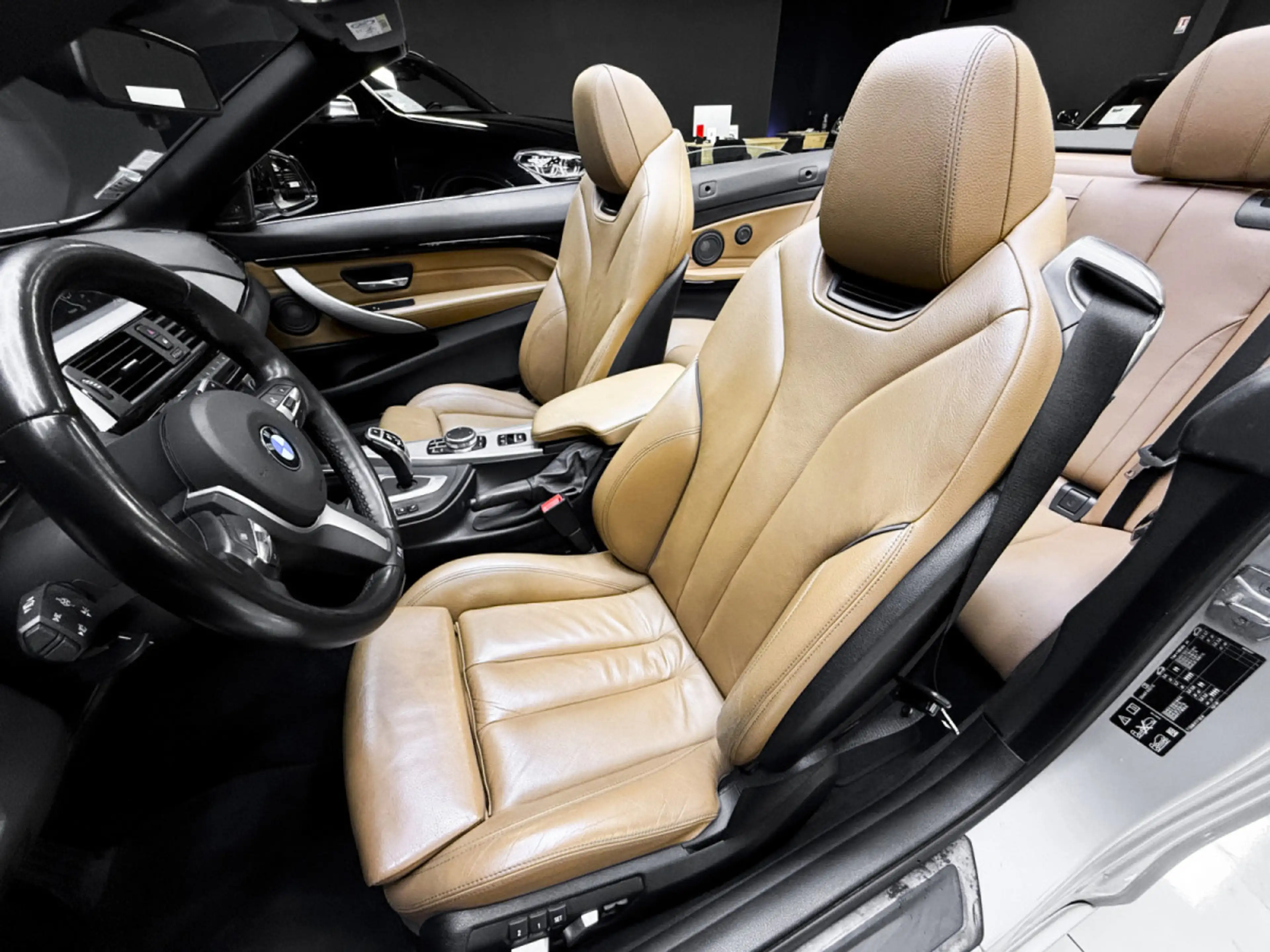 BMW 435 435d xDrive M Sport Cabrio — photo 11
