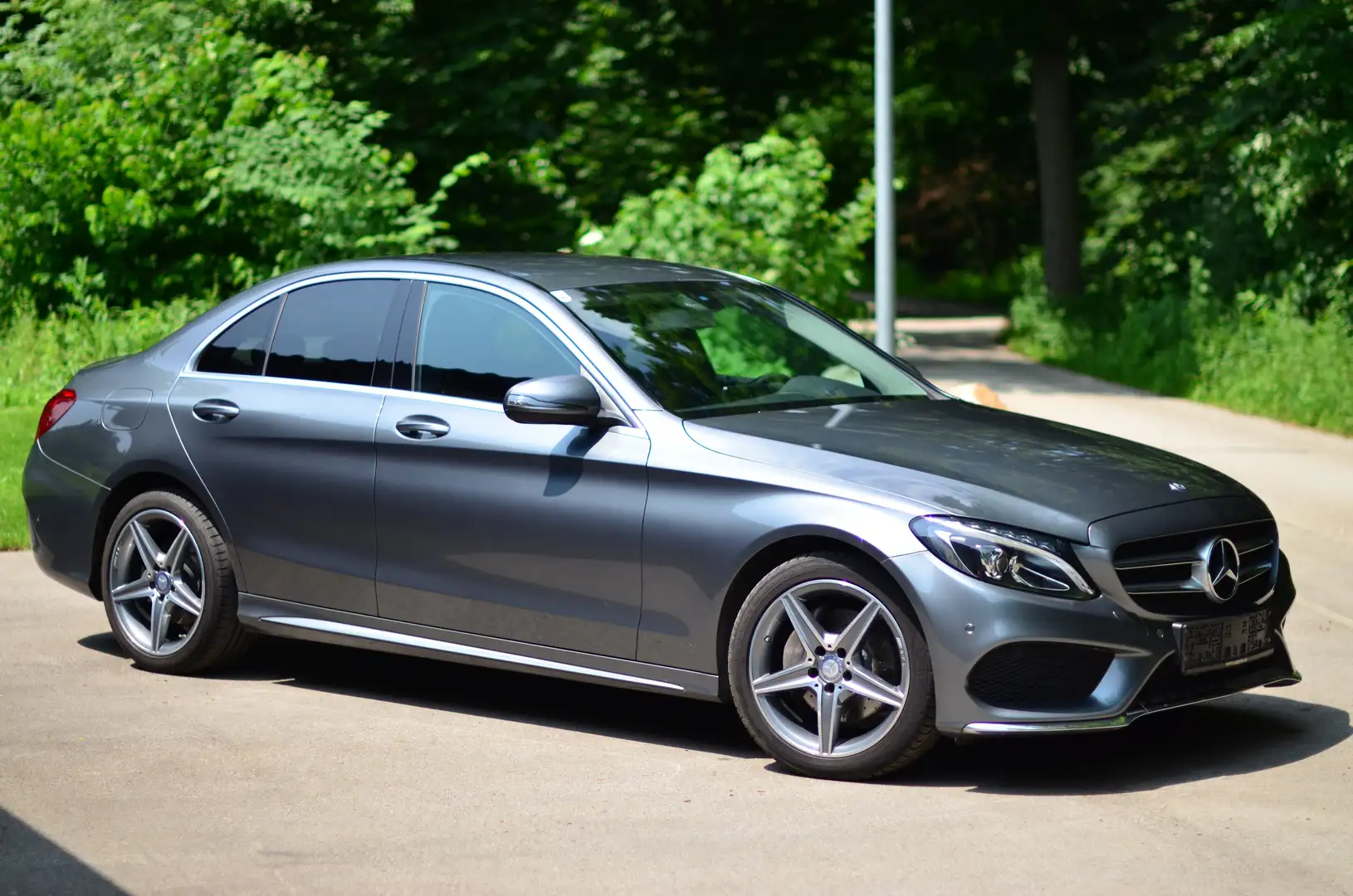 Mercedes-Benz C 180 C 180 d AMG Line Aut. AMG Line Grau - 1