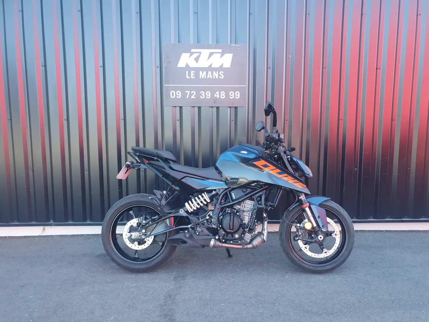KTM 125 Duke Noir - 1