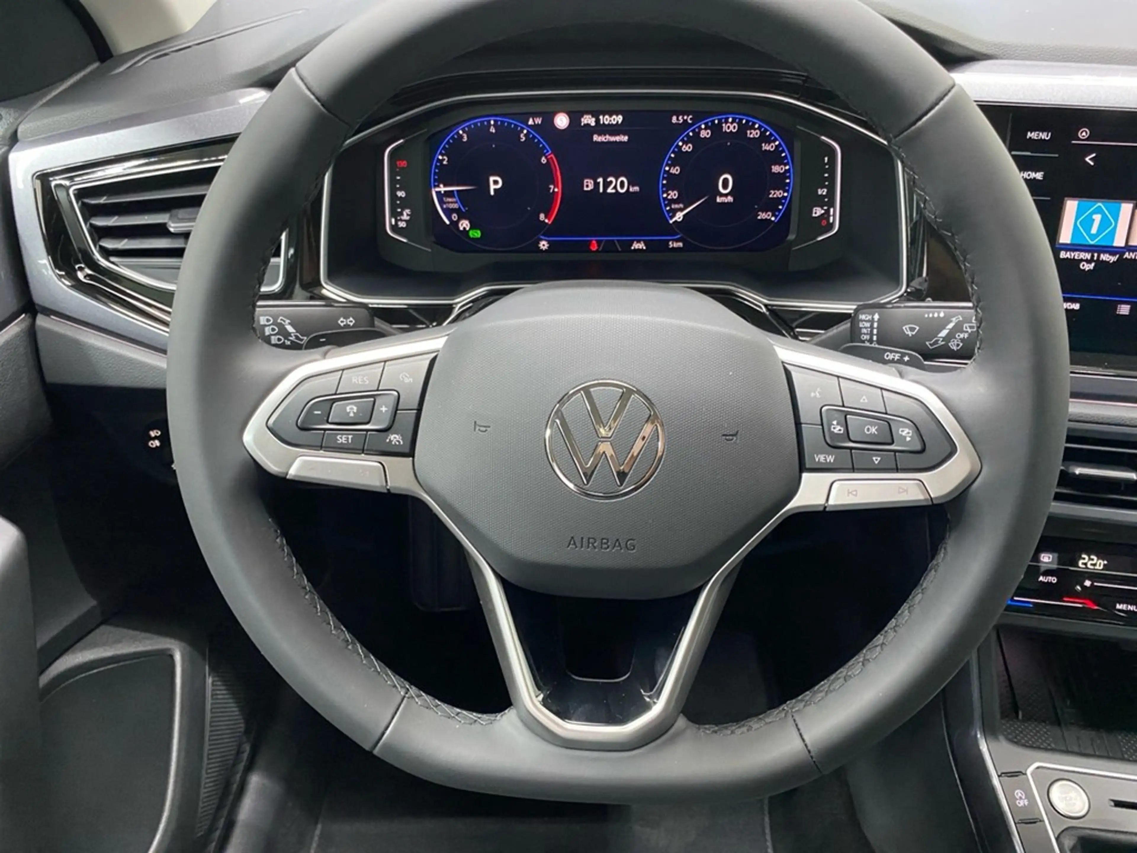 Volkswagen Taigo 1.0 TSI DSG Style AHK+NAVI+SHZ+KAMERA+ACC+PDC — photo 9