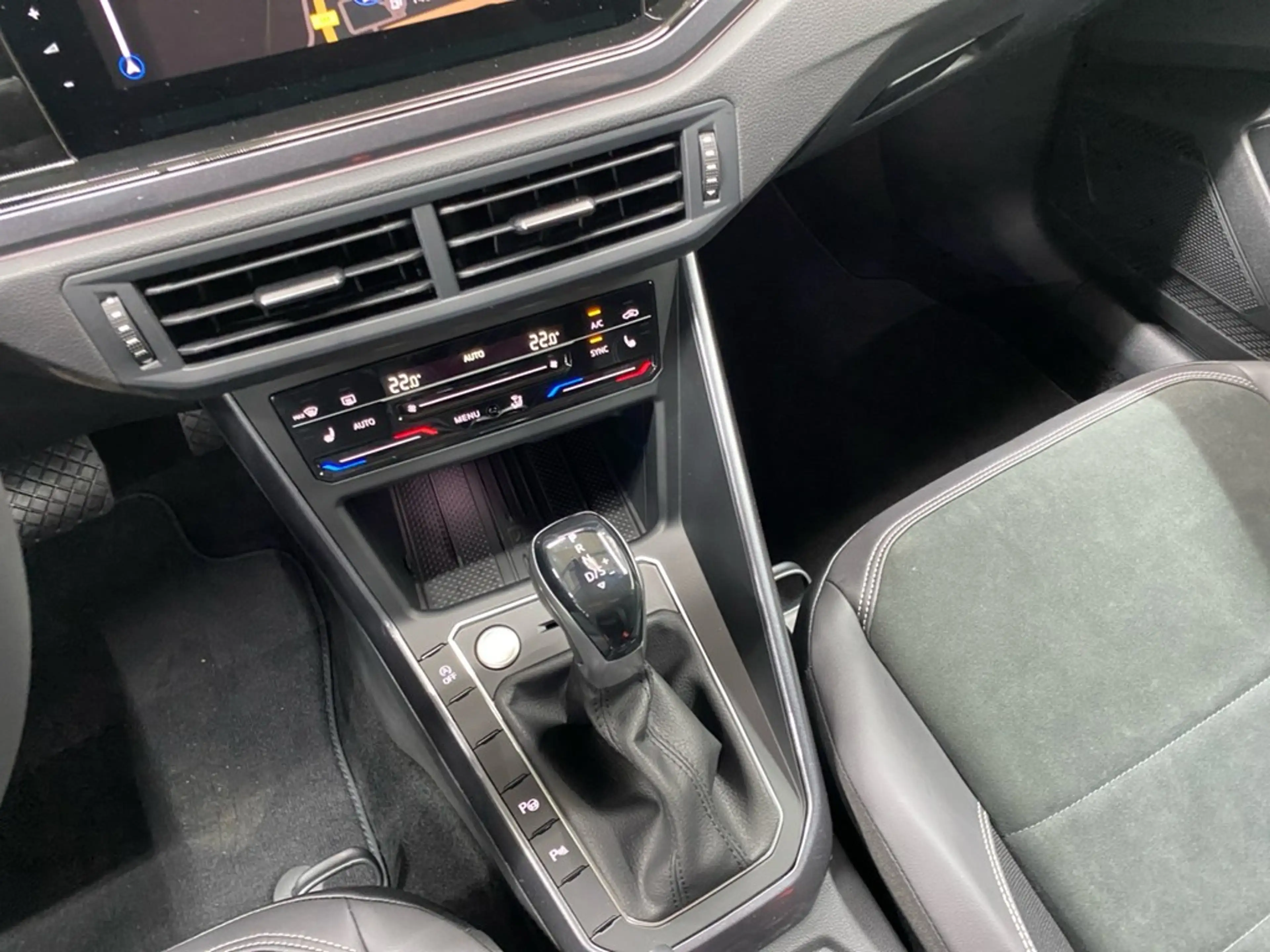 Volkswagen Taigo 1.0 TSI DSG Style AHK+NAVI+SHZ+KAMERA+ACC+PDC — photo 11
