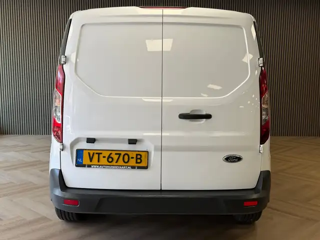 Ford Transit Connect view 5