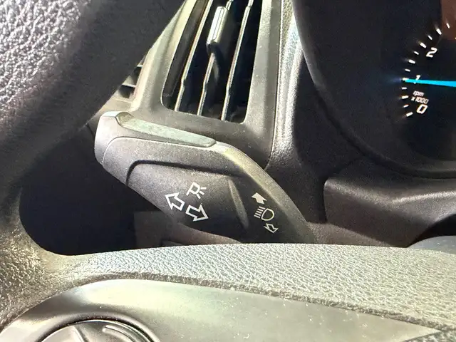Ford Transit Connect view 15