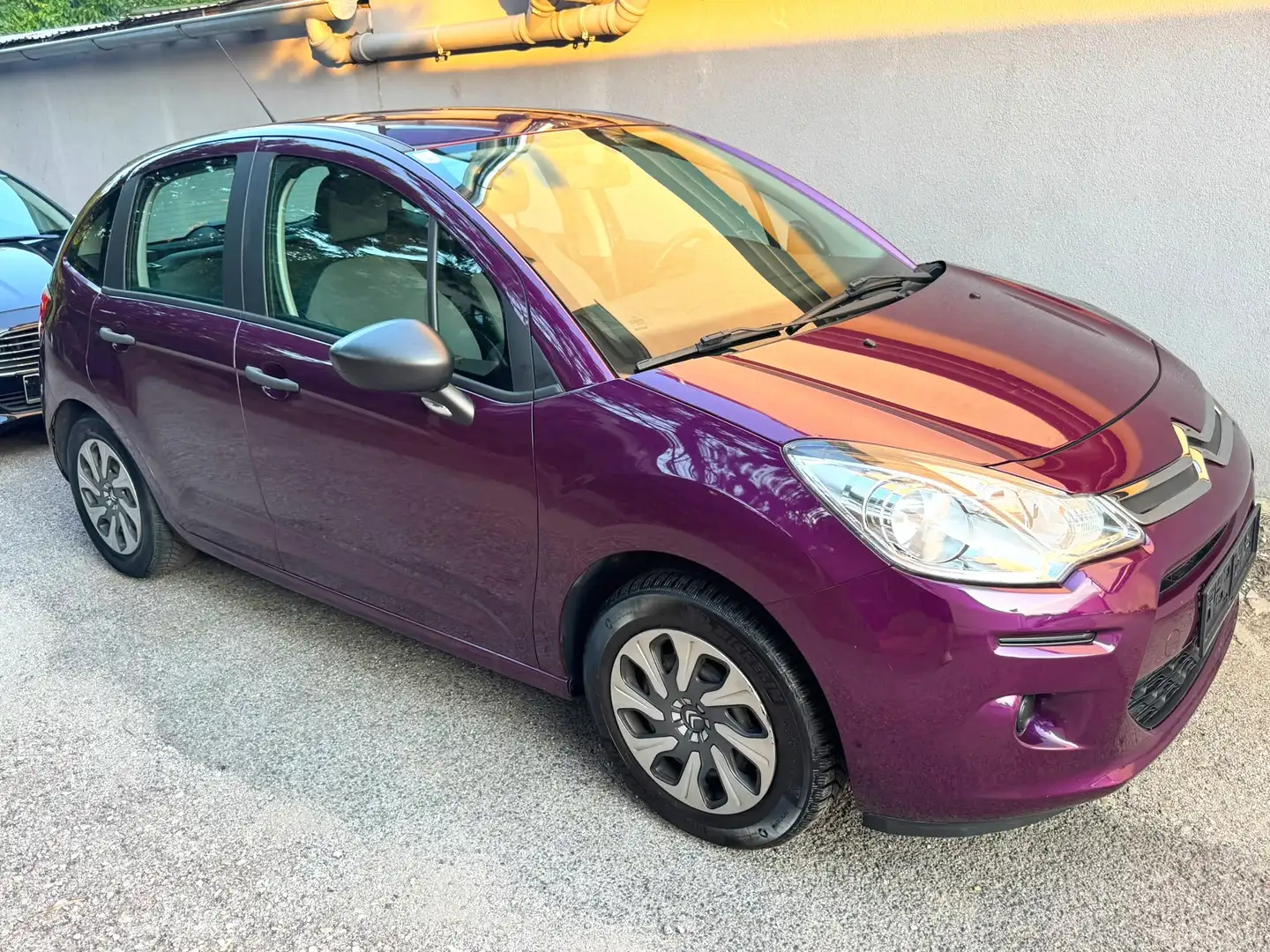 Citroen C3 VTi Flash 68PS sparsamer Kleinwagen Klima Pickerl Violett - 2
