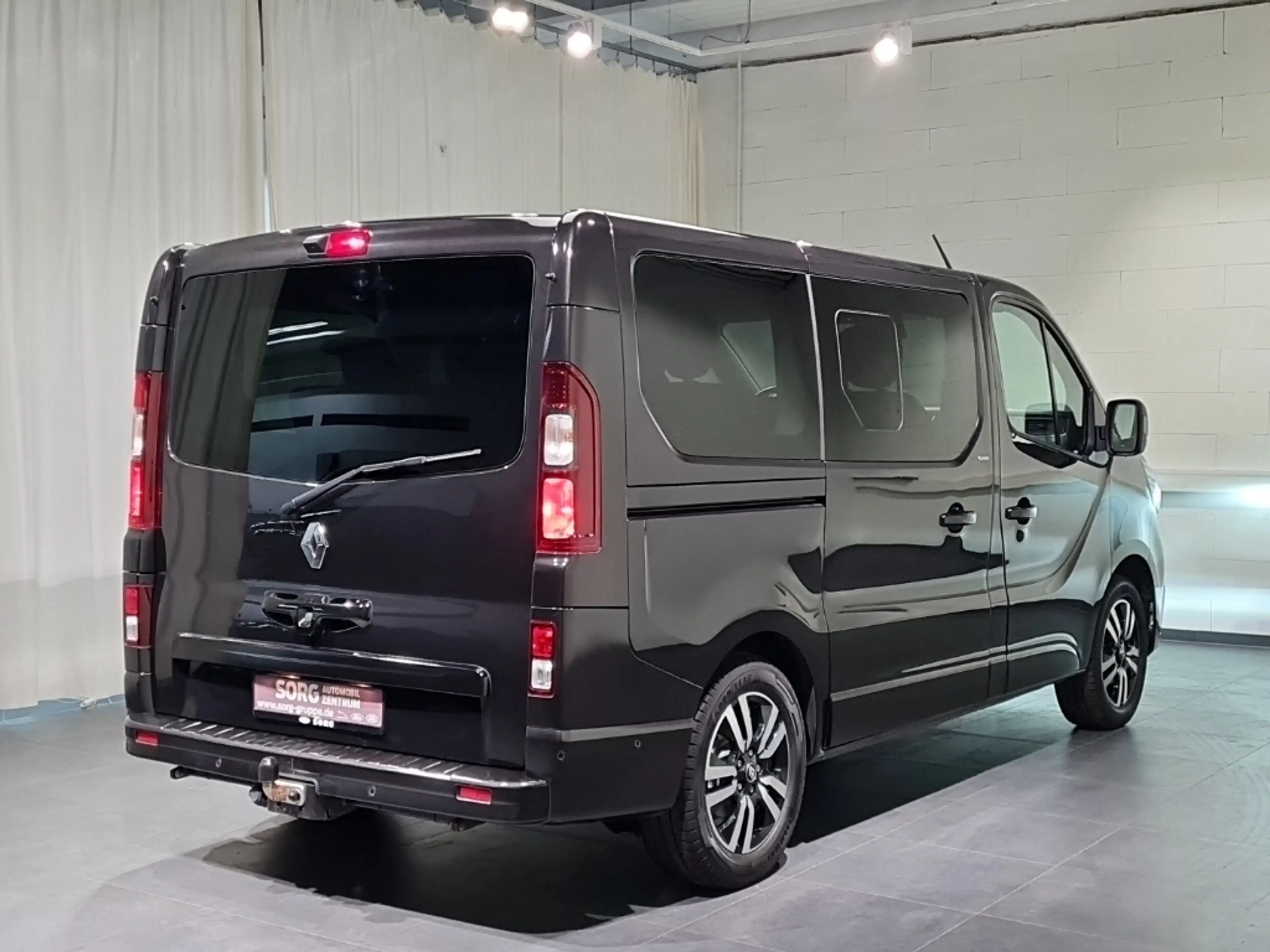 Renault Trafic 2.0 Blue dCi SpaceClass*EDC*GRA*CAM* — photo 3