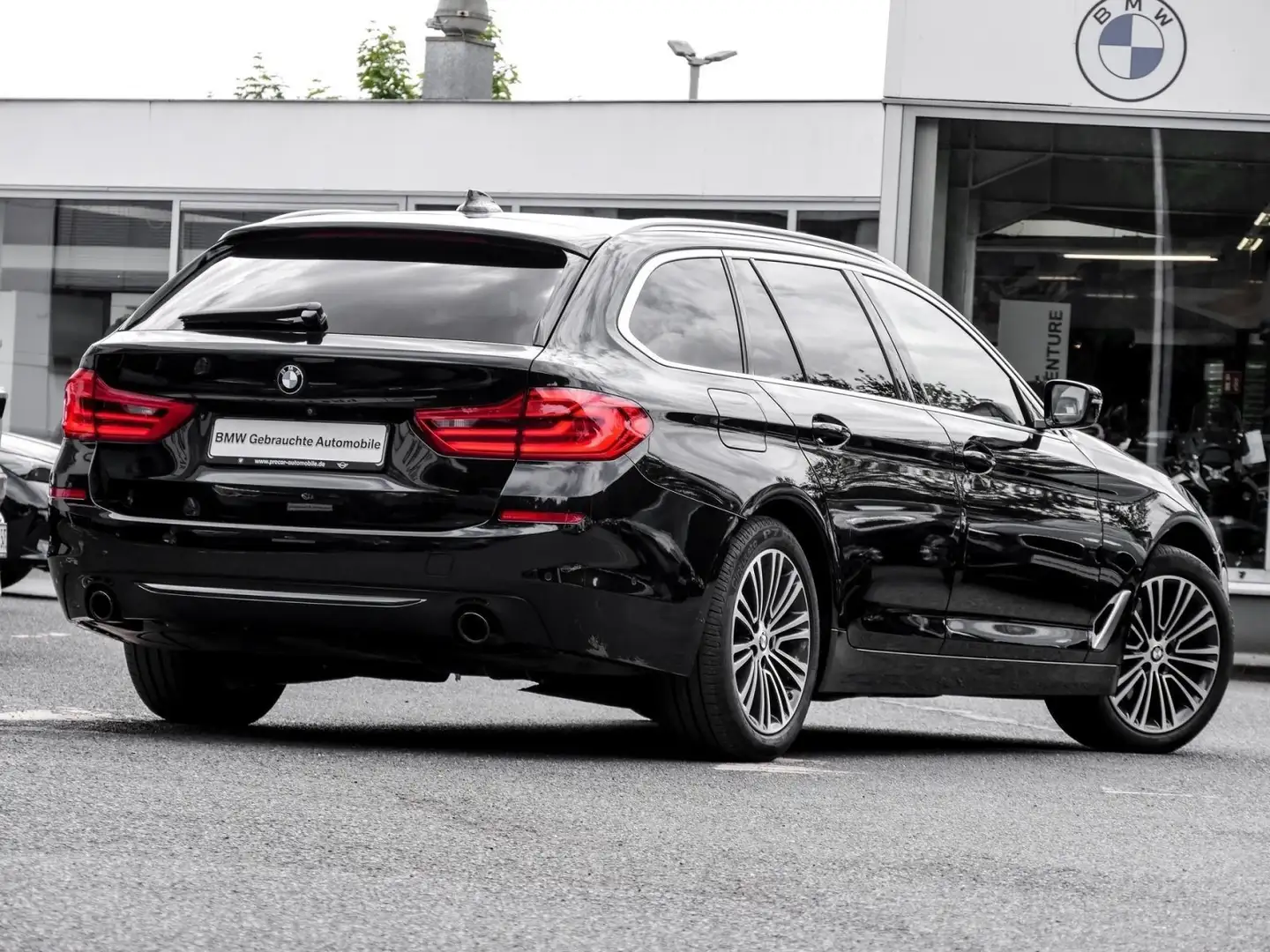 BMW 520 d xDrive SPORT LINE+H/K+ACC+HuD+PA PLUS Чорний - 2