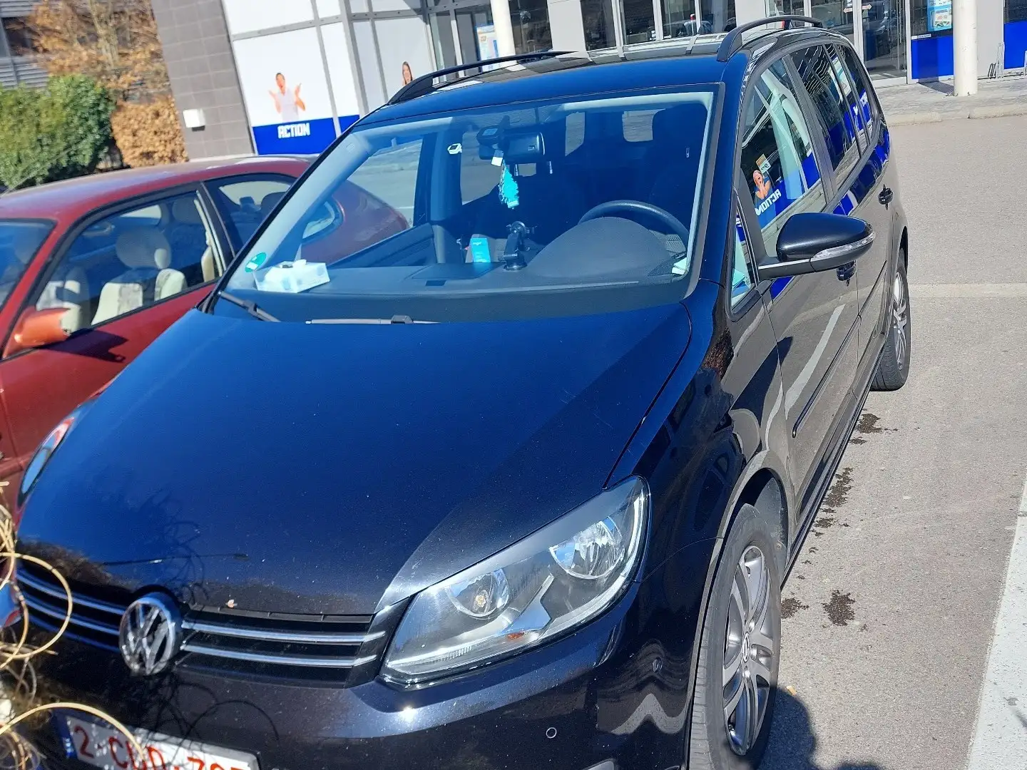 Volkswagen Touran 2.0TDI Trendline Noir - 1