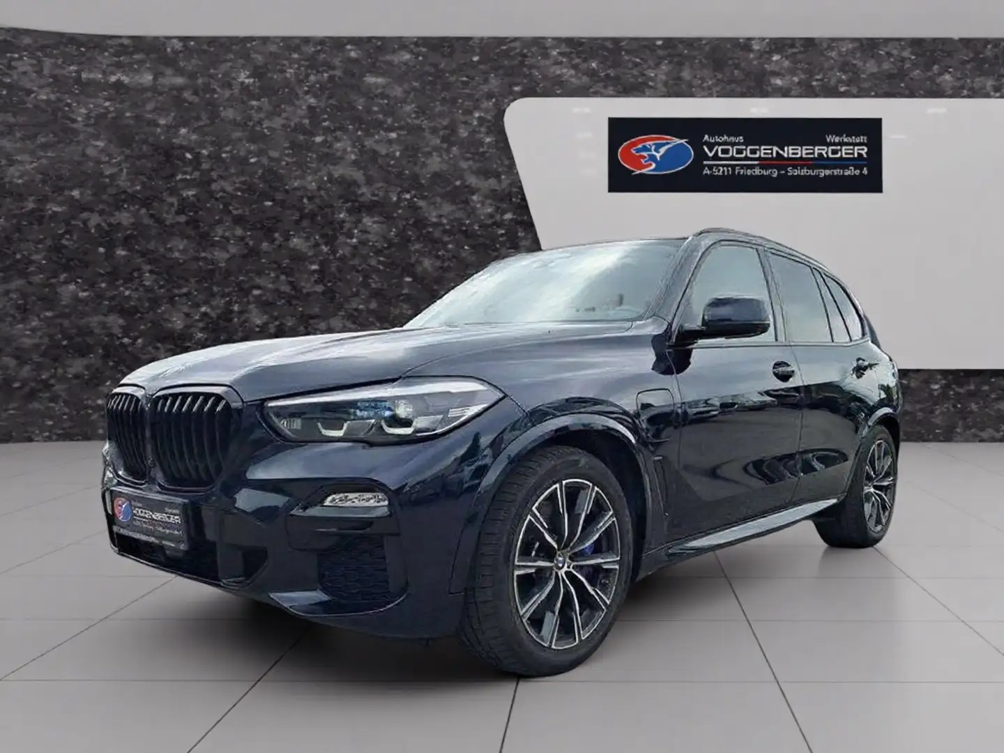 BMW X5 xDrive 45e M Sport Schwarz - 1