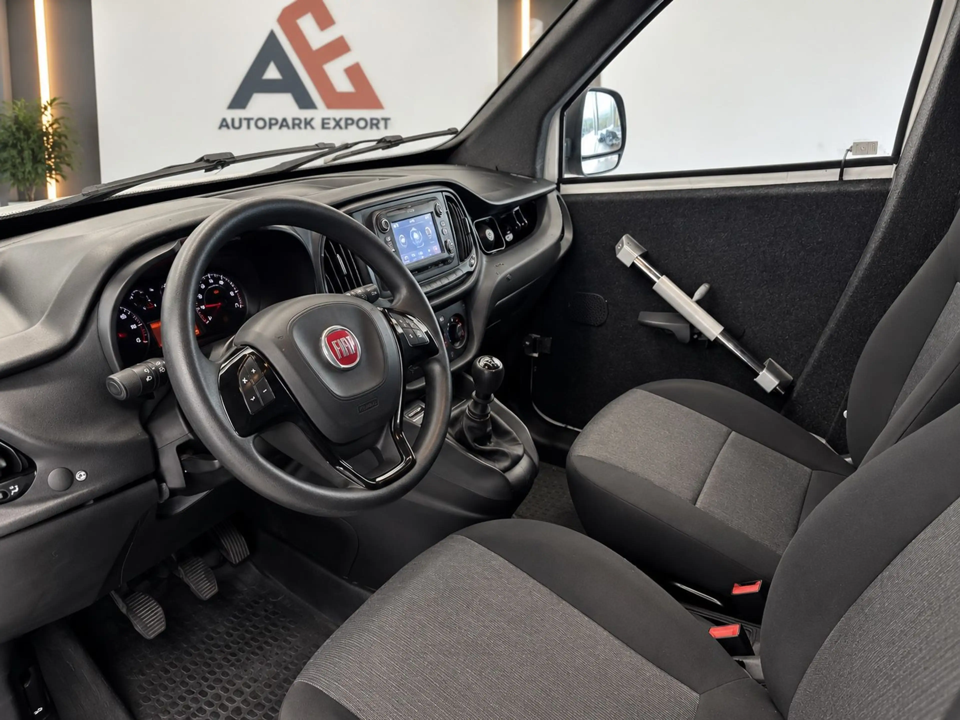 Fiat Doblo Doblò SX Maxi*B4+*GEPANZERT*ARMORED*BLINDE — photo 7