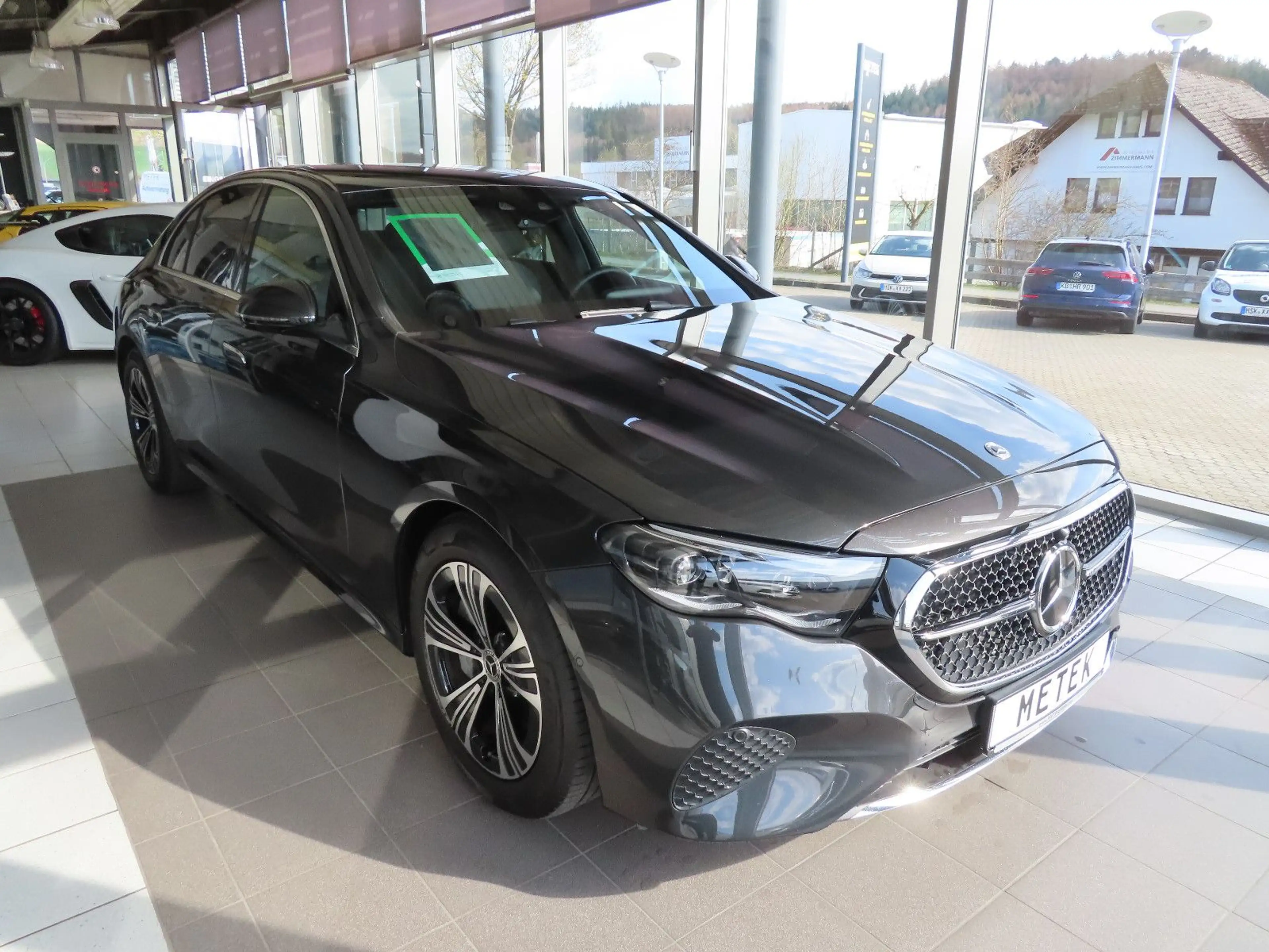 Mercedes-Benz E 450 d 4Matic Avantgarde NAVI LED — photo 2