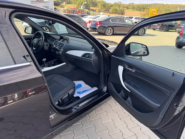 BMW 1 Series view 15