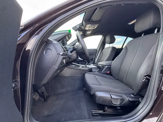 BMW 1 Series view 10