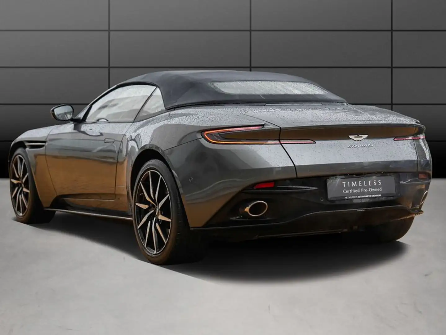 Aston Martin DB11 V8 Volante Grijs - 2