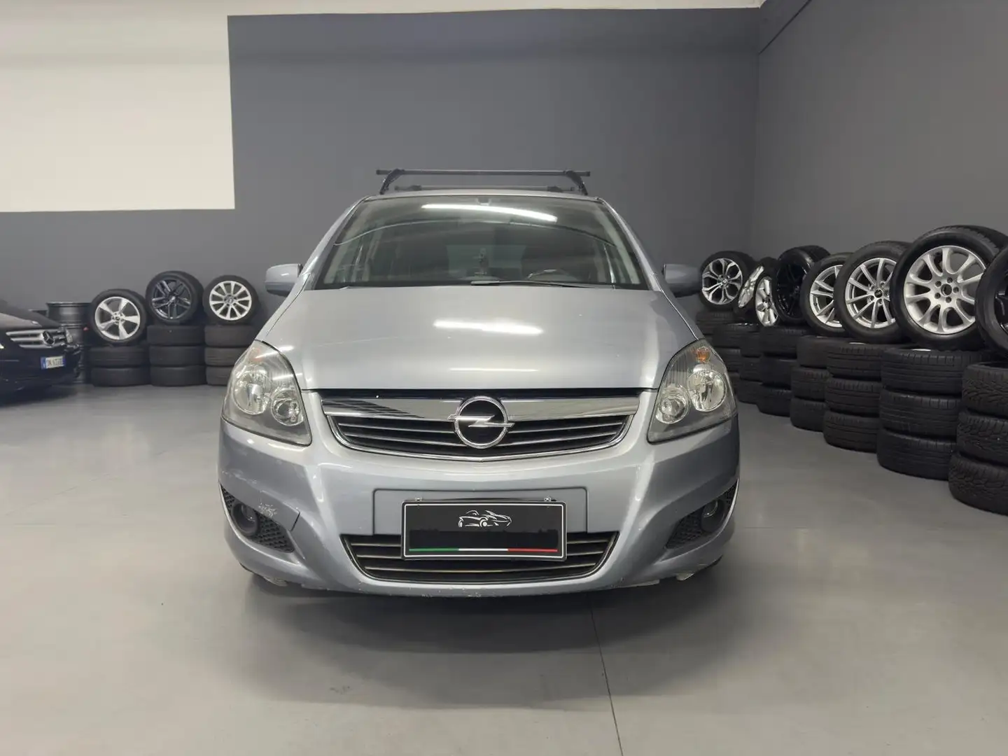 Opel Zafira Zafira II 2011 1.6 Cosmo 115cv GPL Grigio - 1